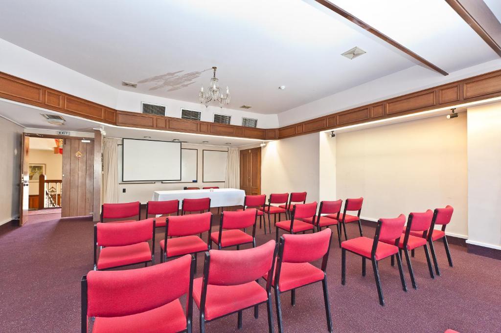 The Grand Hotel Wanganui Whanganui Bagian luar foto