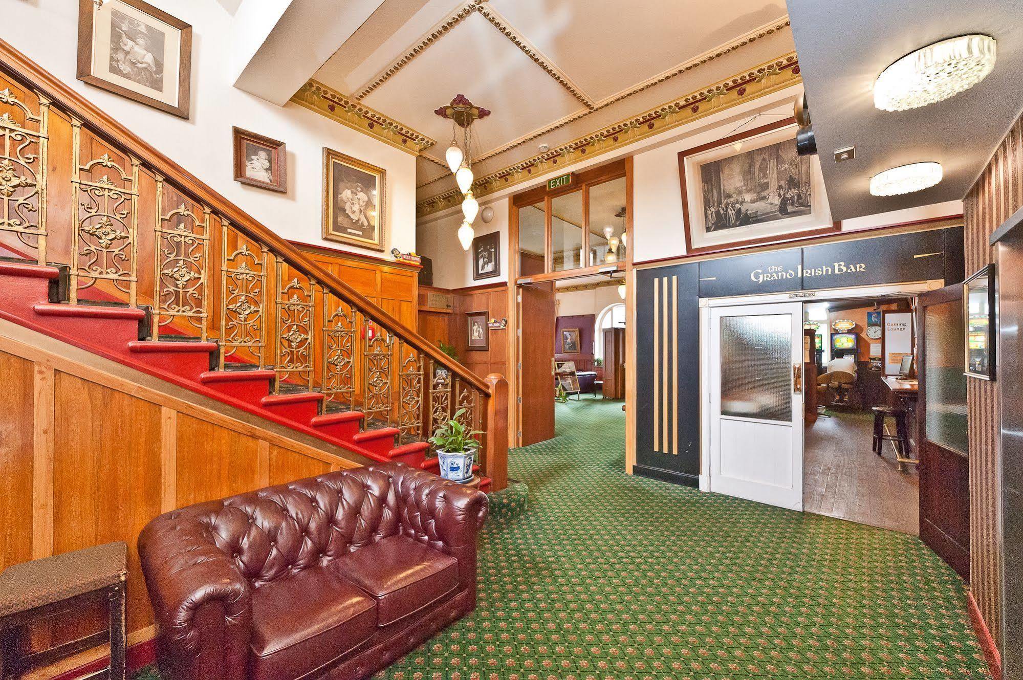 The Grand Hotel Wanganui Whanganui Bagian luar foto